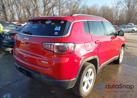 2019 Jeep Compass Latitude 4X4 z USA, uszkodzony, nr VIN 3C4NJDBB5KT737225